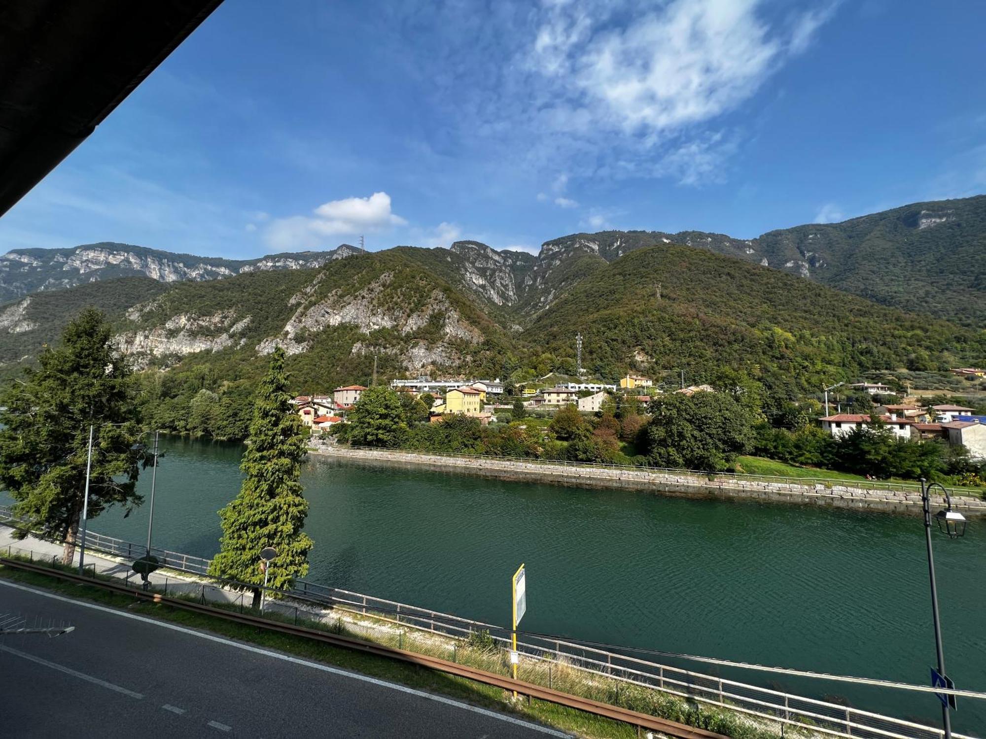 Valbrenta Borgo Lungofiume B&B מראה חיצוני תמונה